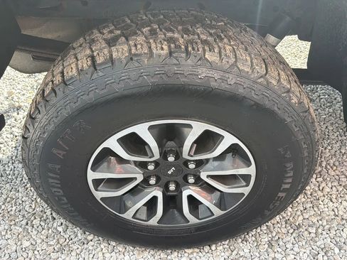 Used 2014 Ford F150 FX4 w/ Equipment Group 402A Luxury image 6