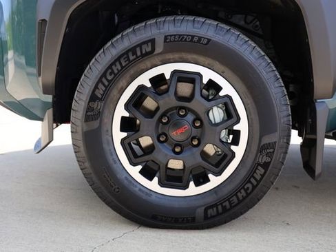New 2026 Toyota 4Runner TRD Off-Road Premium AWD/4WD image 9