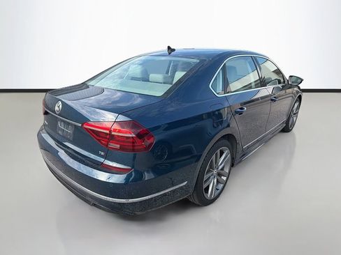 Used 2019 Volkswagen Passat 2.0T SE R-Line FWD image 7
