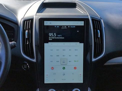 Certified 2024 Ford Edge SE image 16