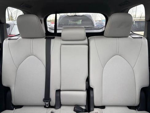 Certified 2024 Toyota Grand Highlander AWD image 7