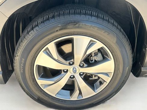 Used 2024 Subaru Ascent Premium w/ Convenience Package AWD/4WD image 39