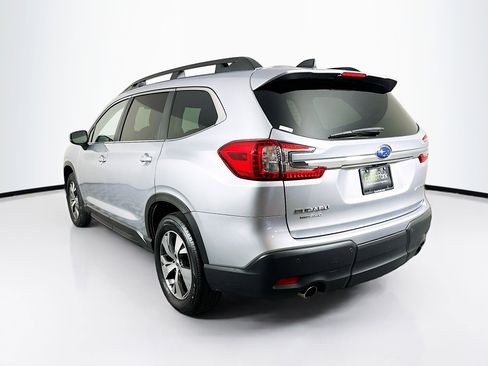 Used 2025 Subaru Ascent Premium AWD/4WD image 5