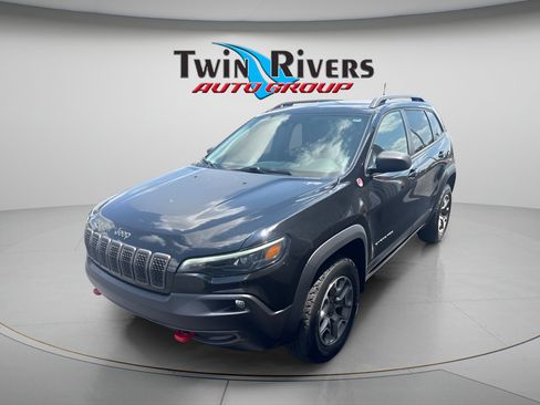 Used 2021 Jeep Cherokee Trailhawk w/ Premium Leather Package AWD/4WD image 1