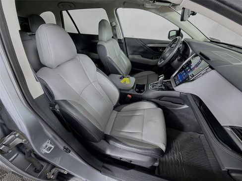Used 2025 Subaru Outback Limited AWD/4WD image 31