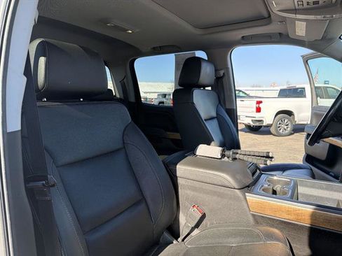 Used 2018 Chevrolet Silverado 2500 LTZ image 44