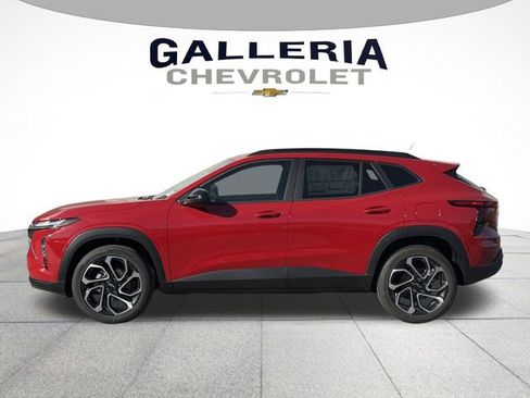 New 2026 Chevrolet Trax RS w/ Sunroof Package image 4