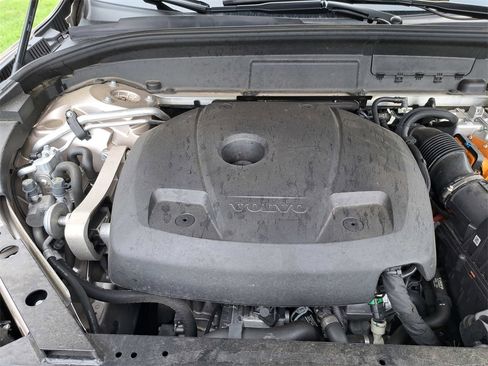 Used 2024 Volvo XC60 T8 Ultimate image 25