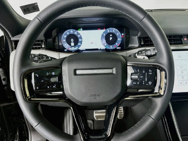 Used 2026 Land Rover Range Rover Evoque Dynamic SE AWD/4WD image 12