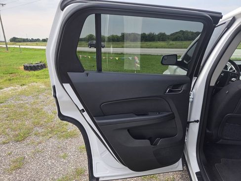 Used 2014 GMC Terrain SLE AWD/4WD image 28