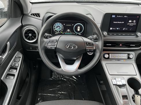 Certified 2023 Hyundai Kona SE image 12