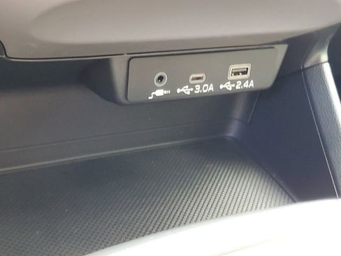 Used 2024 Subaru Crosstrek 2.0i Premium AWD/4WD image 27