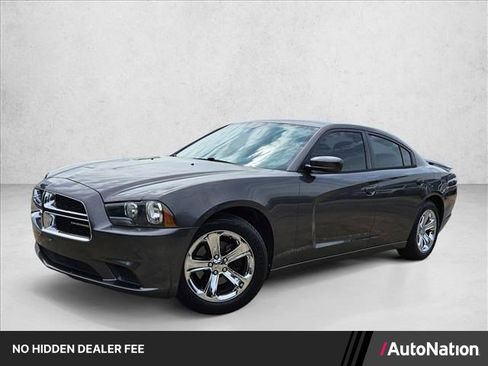 Used 2014 Dodge Charger SE w/ Sport Appearance Group RWD image 1