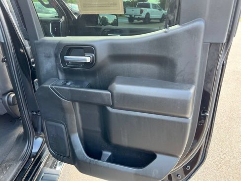 Used 2021 Chevrolet Silverado 1500 LT AWD/4WD image 8