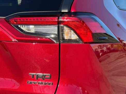 Used 2022 Toyota RAV4 TRD Off-Road image 27