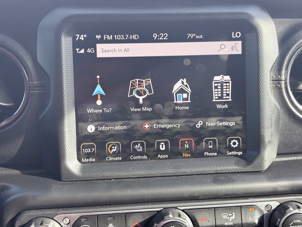 Used 2022 Jeep Gladiator Overland AWD/4WD image 9