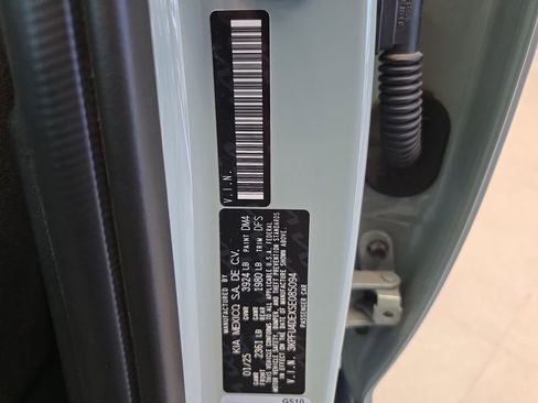 Certified 2025 Kia K4 EX image 39