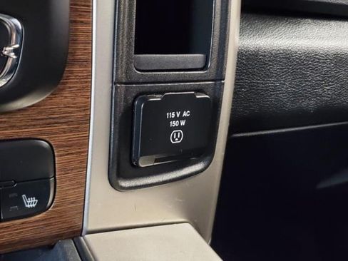 Used 2017 RAM 1500 Laramie AWD/4WD image 25