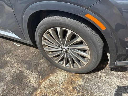 Certified 2024 Hyundai Palisade Calligraphy AWD/4WD image 3