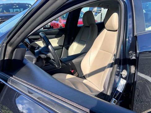Used 2019 MAZDA MAZDA3 Sedan w/ Select Package FWD image 23