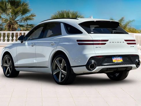 Used 2023 Genesis GV70 3.5T Sport w/ Sport Prestige Package image 7