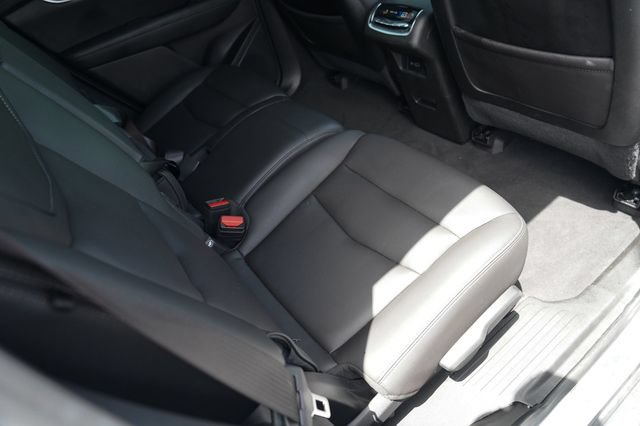 Used 2023 Cadillac XT6 Luxury FWD image 16