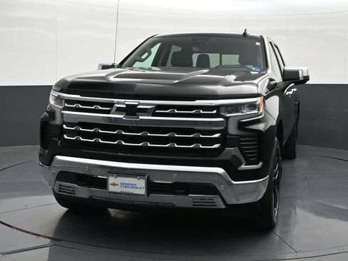 Used 2022 Chevrolet Silverado 1500 LTZ w/ LTZ Premium Package AWD/4WD image 8