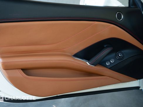 Used 2016 Ferrari California T image 18