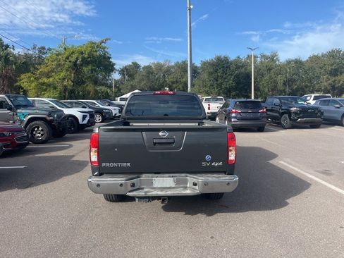Used 2013 Nissan Frontier SV w/ SV Value Truck Pkg image 6