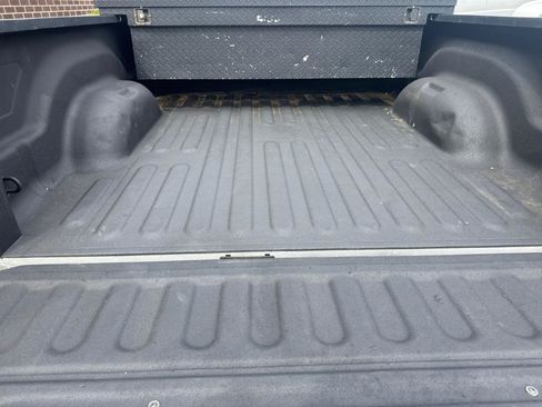 Used 2017 RAM 1500 Express AWD/4WD image 25