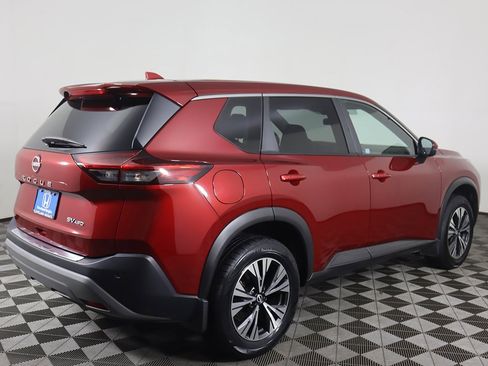 Used 2023 Nissan Rogue SV image 8