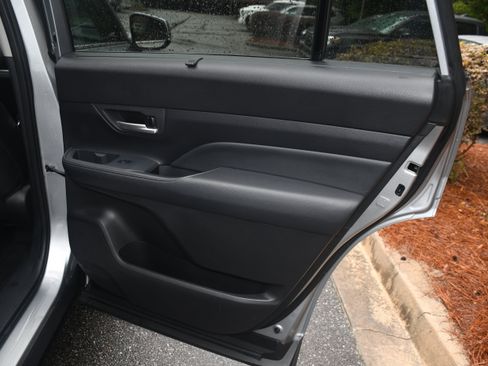Certified 2025 Toyota Grand Highlander FWD image 19
