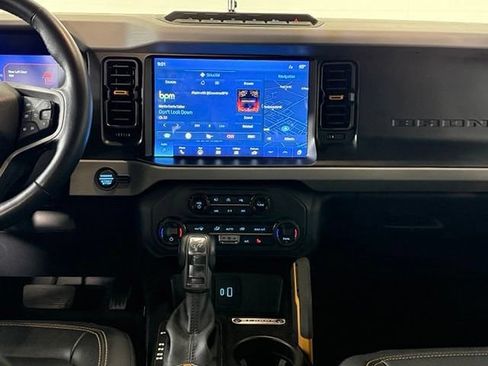 Used 2023 Ford Bronco Badlands w/ Sasquatch Package AWD/4WD image 23