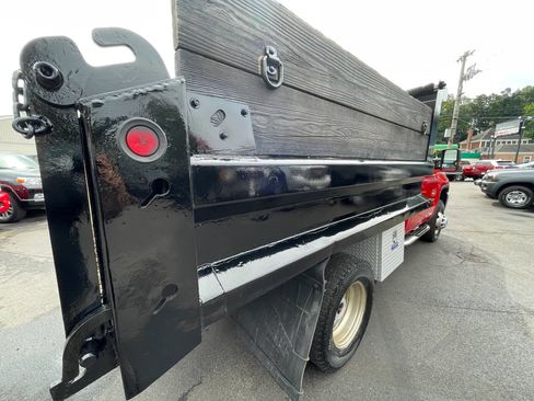 Used 2015 GMC Sierra 3500 4x4 Regular Cab w/ Sierra Convenience Package image 32