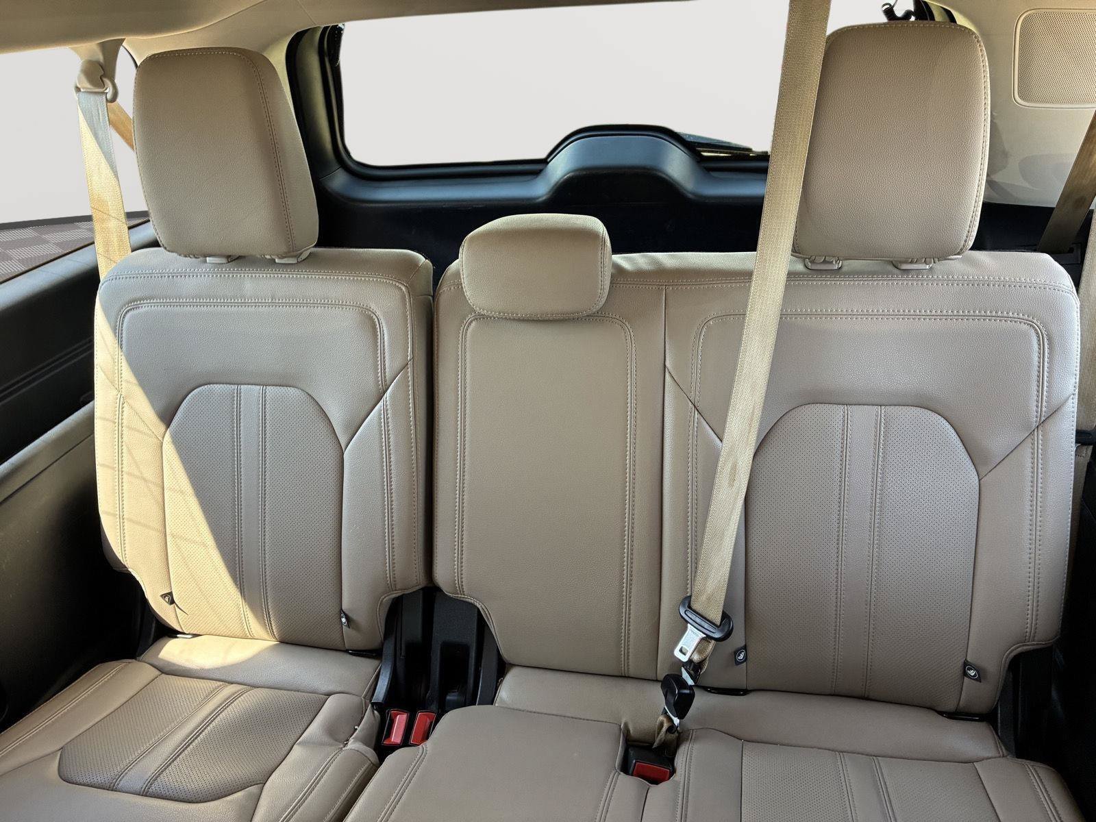 Used 2022 Ford Expedition Max Limited RWD image 31