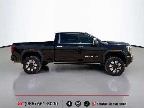 Used 2024 GMC Sierra 2500 Denali w/ Denali Reserve Package AWD/4WD image 9