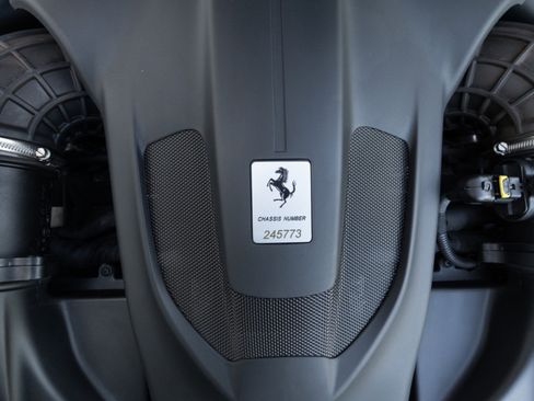 Used 2019 Ferrari Portofino RWD image 80