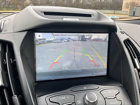 Used 2016 Ford Escape SE w/ Equipment Group 201A image 21