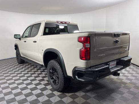 New 2026 Chevrolet Silverado 1500 ZR2 image 3