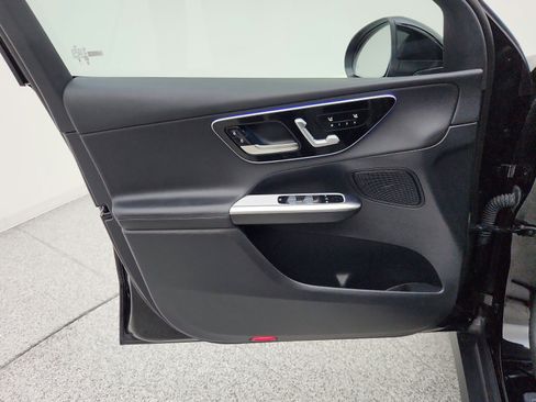 Certified 2026 Mercedes-Benz GLC 300 image 28