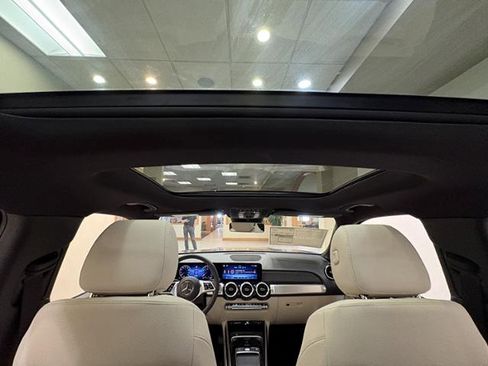 New 2026 Mercedes-Benz GLB 250 image 22