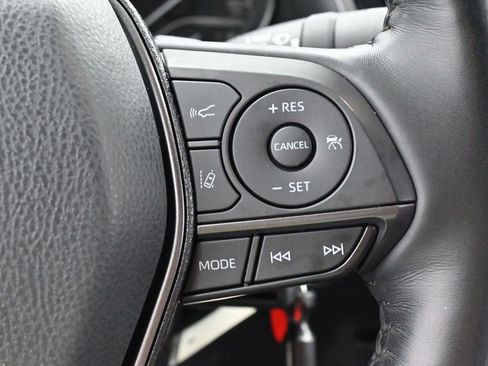 Used 2021 Toyota Camry SE w/ Cold Weather Package AWD/4WD image 17
