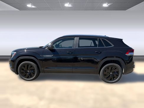New 2026 Volkswagen Atlas Cross Sport SE image 2