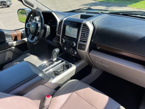 Used 2016 Ford F150 Lariat w/ Equipment Group 502A Luxury AWD/4WD image 41
