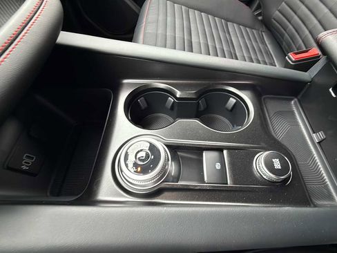 New 2026 Ford Explorer ST-Line w/ ST-Line Street Pack image 24