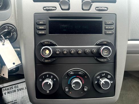 Used 2007 Chevrolet Malibu LS image 22