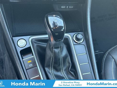 Used 2024 Volkswagen Jetta SE FWD image 23
