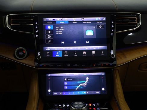 New 2024 Jeep Grand Wagoneer L Series III w/ Rear Seat Video Group 1 image 39