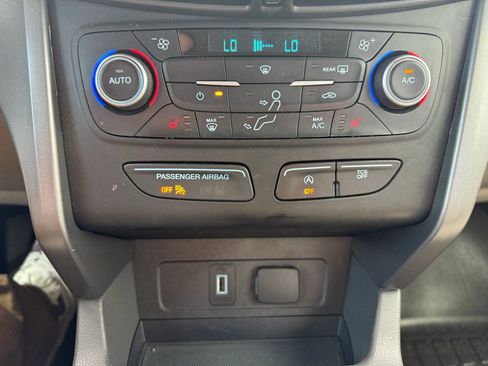 Used 2018 Ford Escape SEL image 25
