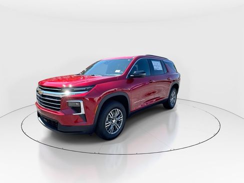 New 2026 Chevrolet Traverse LT FWD image 4